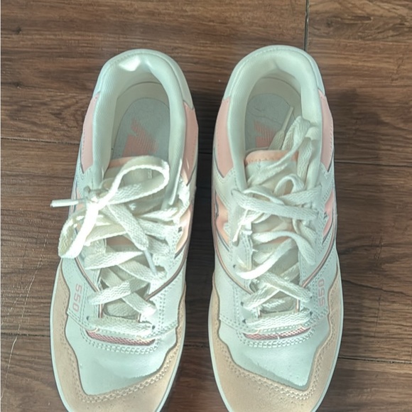 New Balance White and Light Pink Sneakers